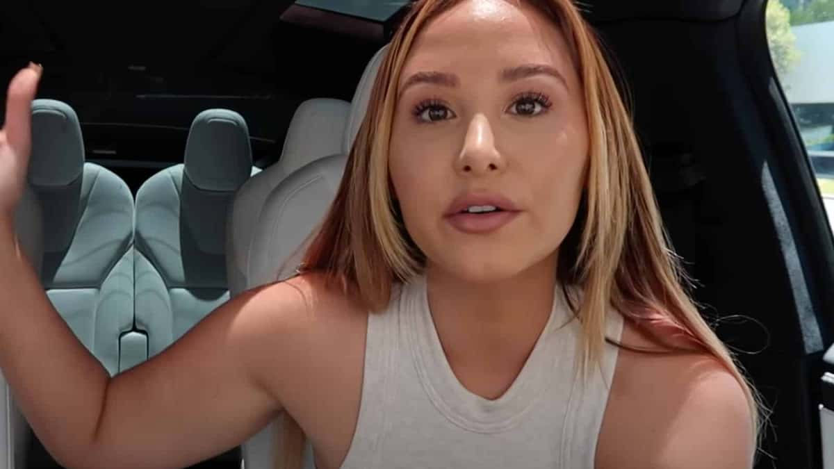 Catherine McBroom of the ACE family vlogs in a car