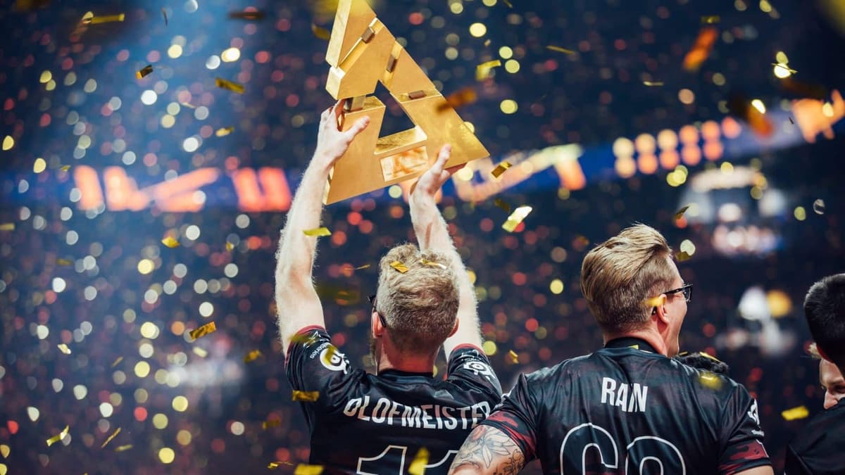 FaZe Clan lift BLAST trophy in Copenhagen