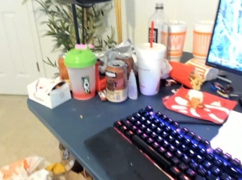 xqc's messy room