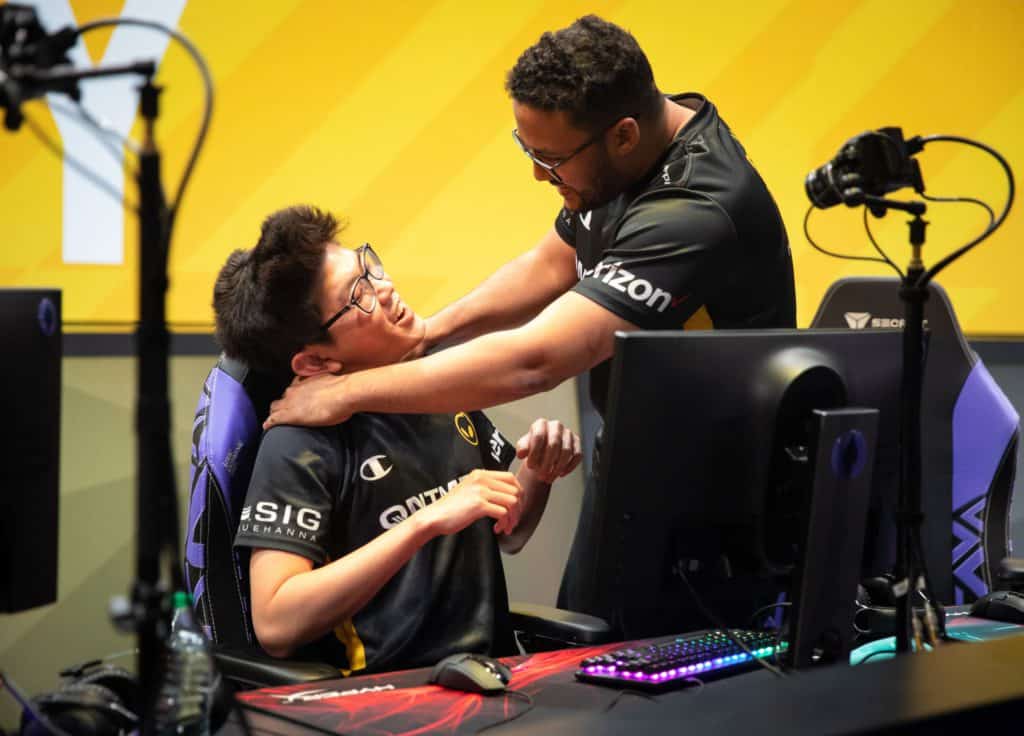 Aphromoo and Neo on Dignitas