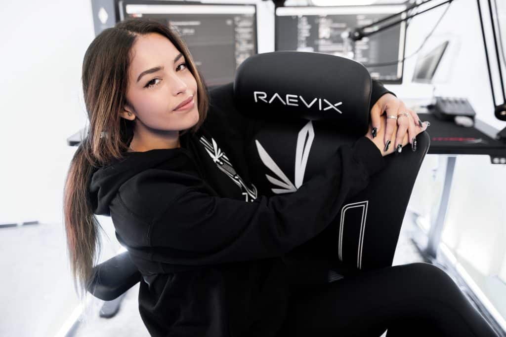 Valkyrae X Mavix Gaming Chair