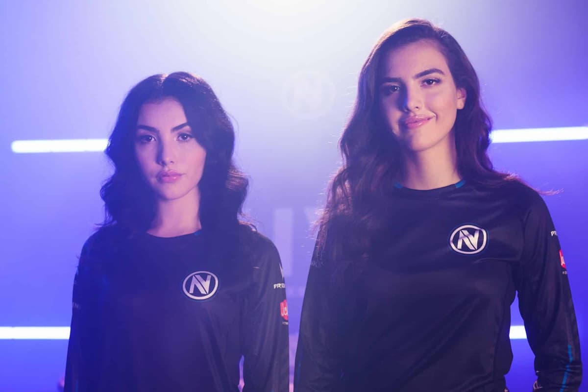 Alexandra and Andrea Botez Envy Gaming