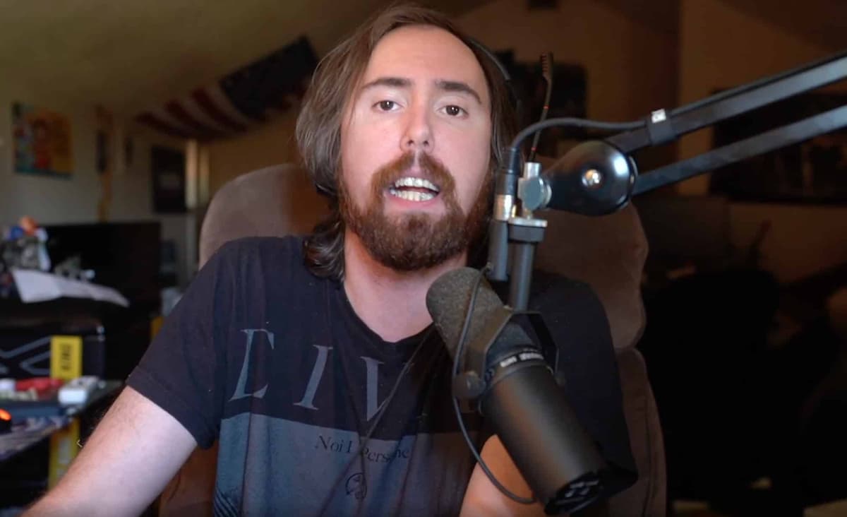 Asmongold streaming