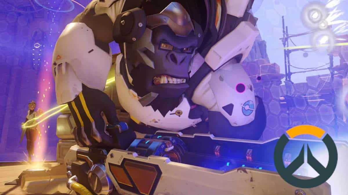 Winston zaps enemies in Overwatch