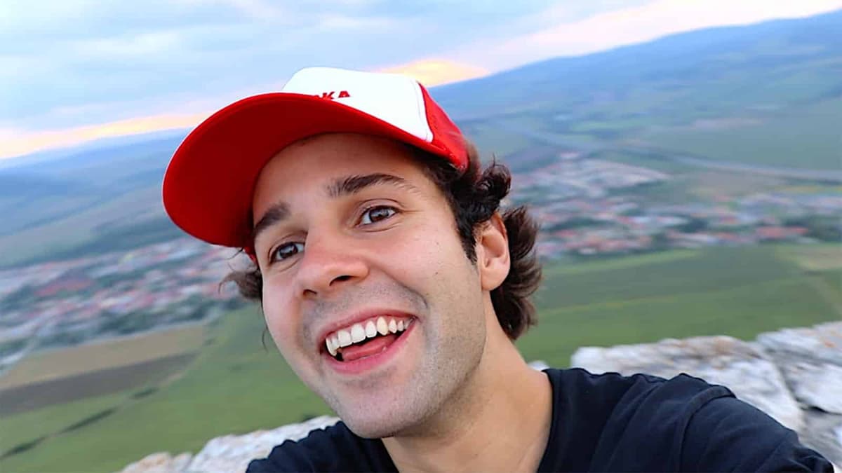 David Dobrik selfie Vlog Squad