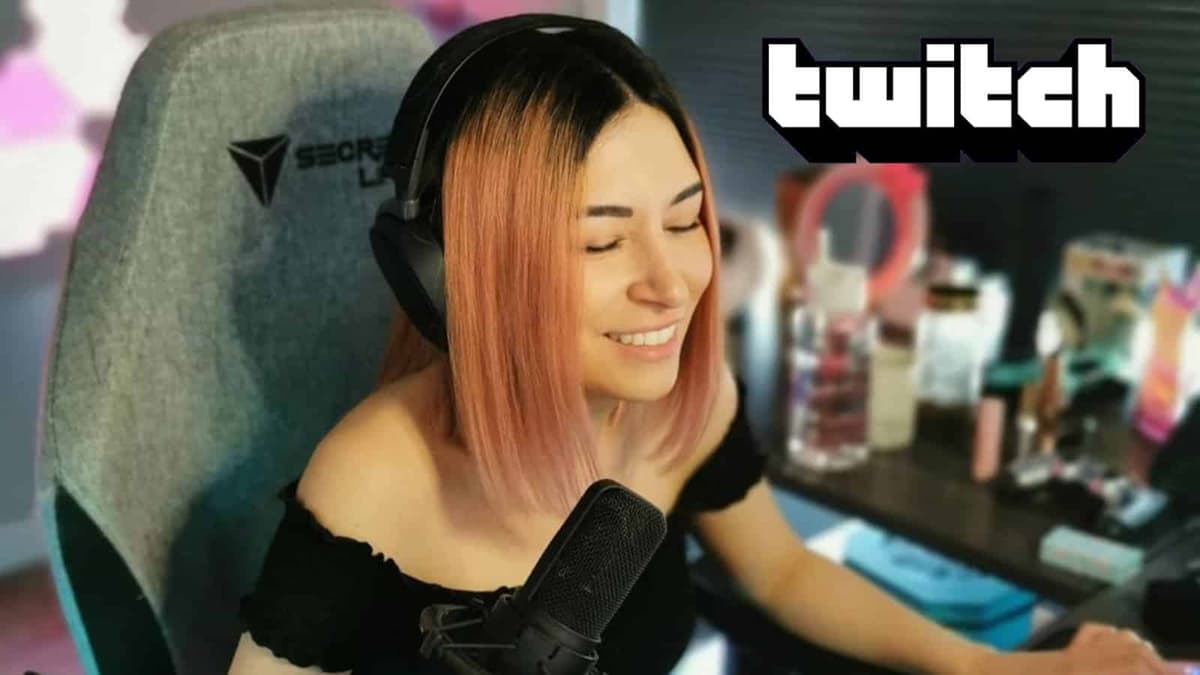 Alinity streaming on Twitch