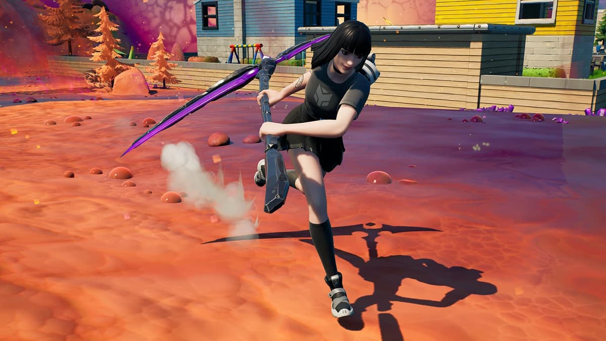 Charlotte running with the Sideways Scythe in Fortnite