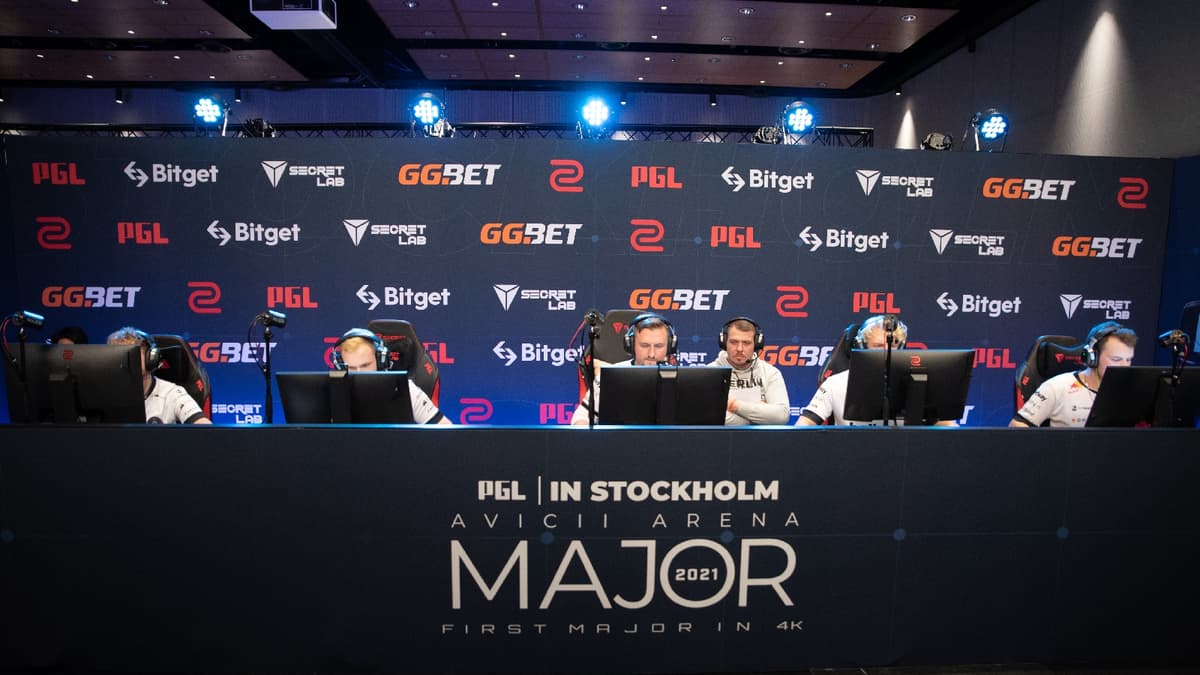 BIG playing at the PGL Major