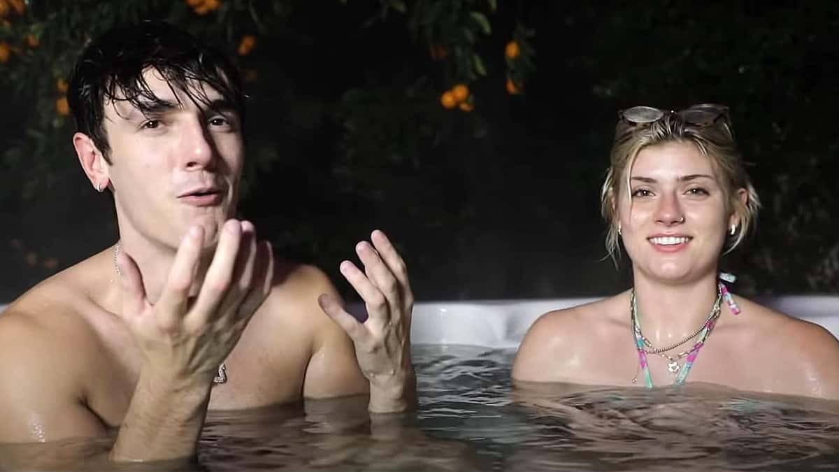 Fath and Bryce Hall in hot tub stream