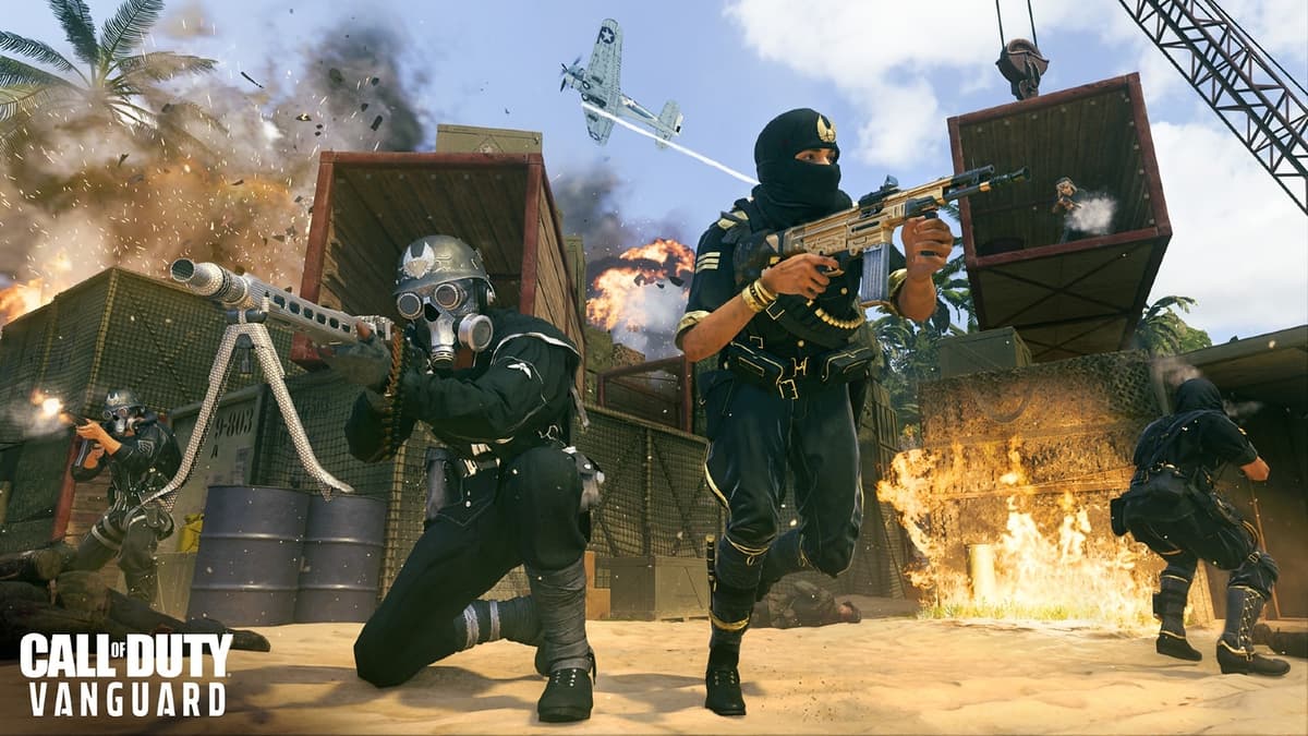 cod vanguard operators holding guns in Shipment