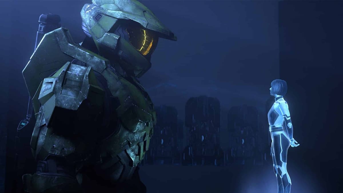 master chief looking at cortana