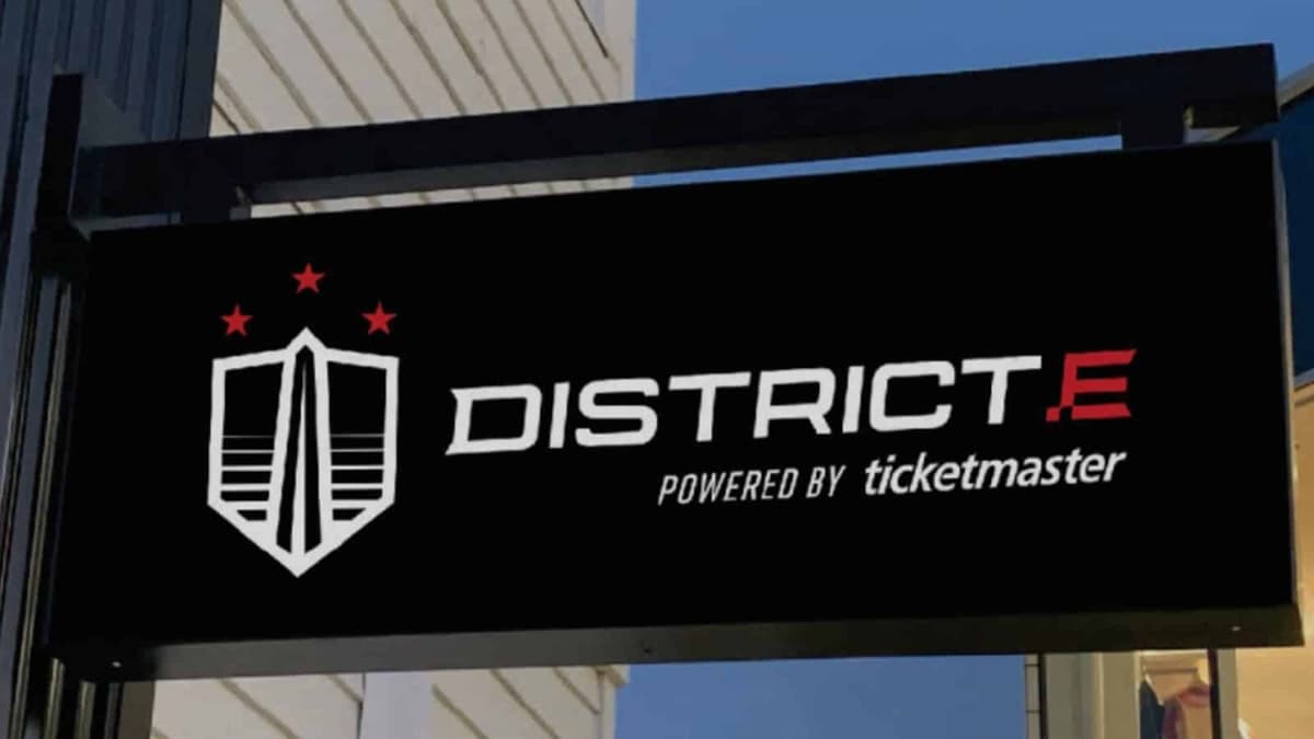 district e esports venue