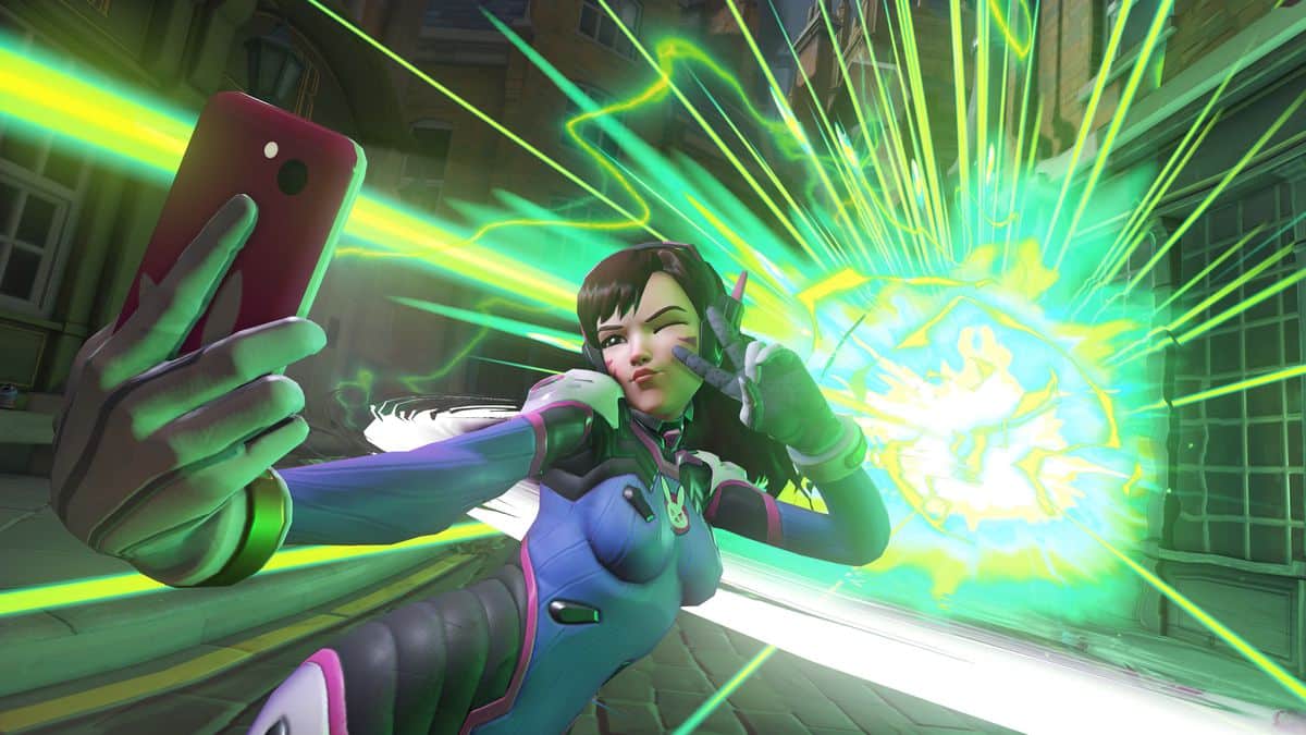 overwatch d.va using her self destruct ultimate