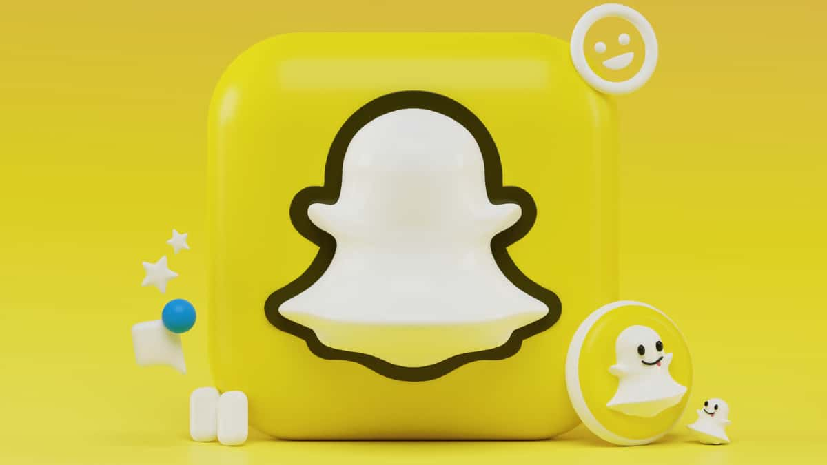 Snapchat logo on yellow background