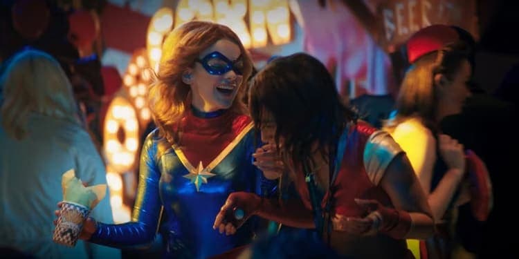 Zoe is a Captain marvel costume easter egg in Ms marvel