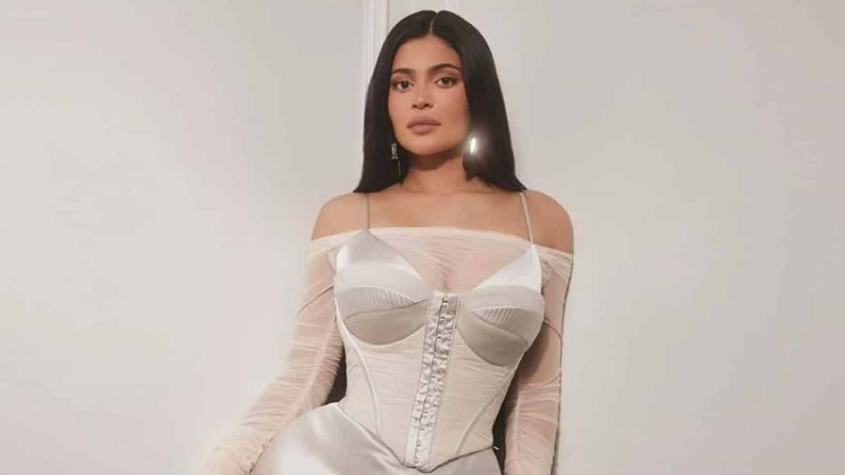 kylie jenner white dress