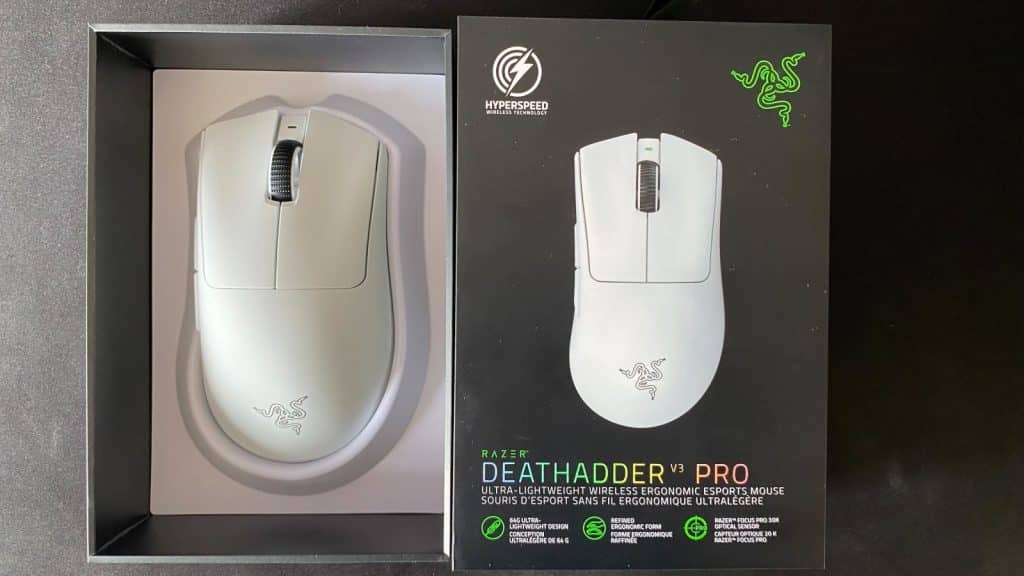 Deathadder V3 Pro Box