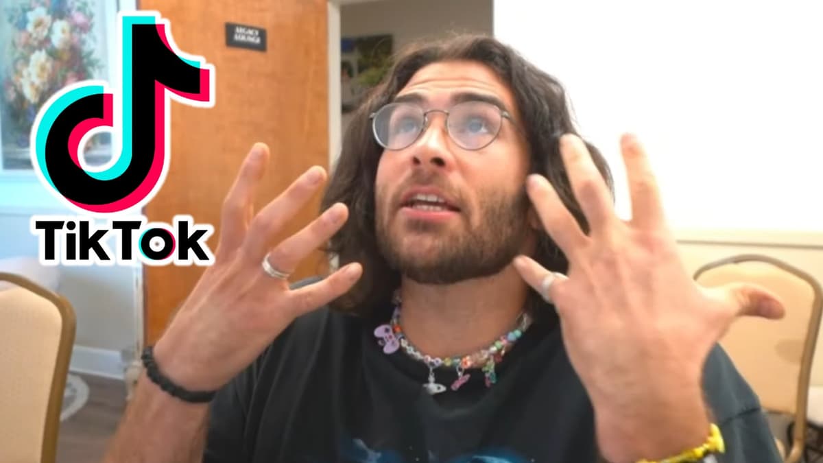 Twitch streamer Hasan talking to chat about Queen Elizabeth II's death with TikTok logo