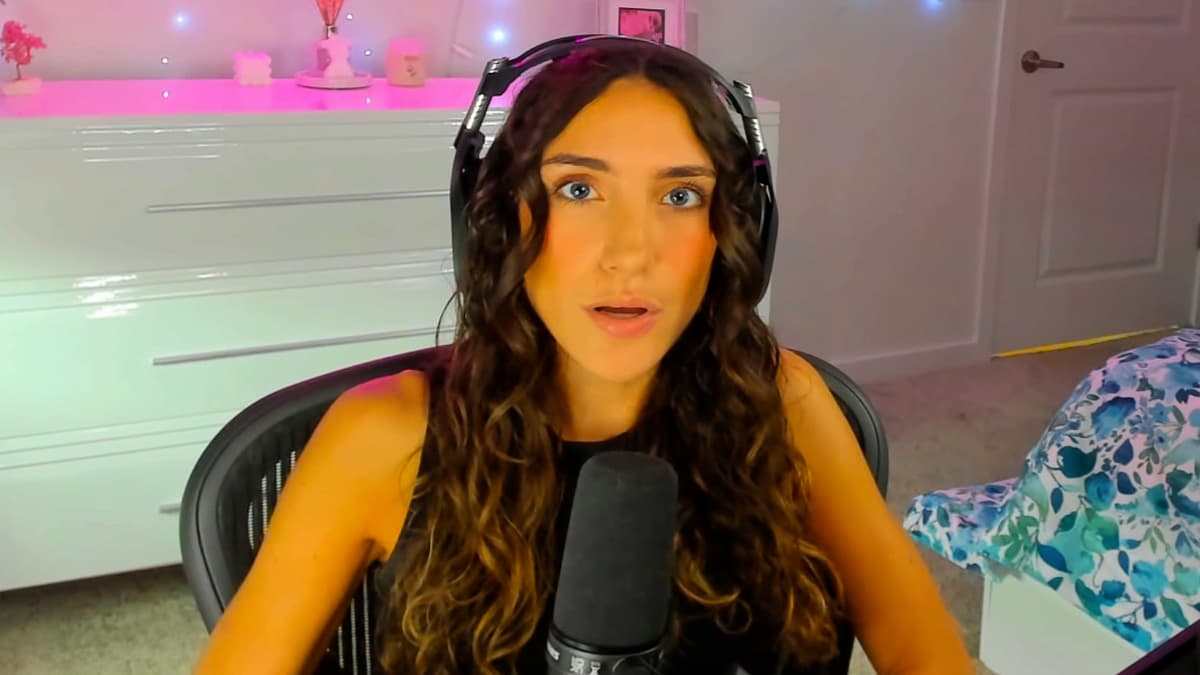 Nadia in Twitch stream