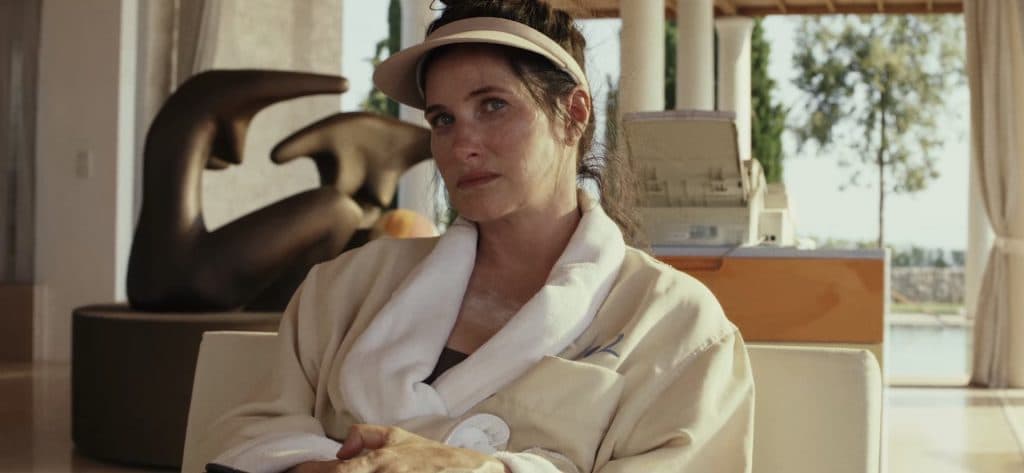 Kathryn Hahn in Glass Onion