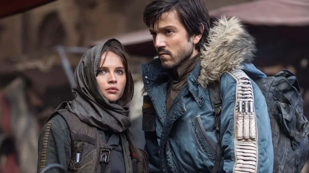 Felicity Jones and Diego Luna in Rogue One.