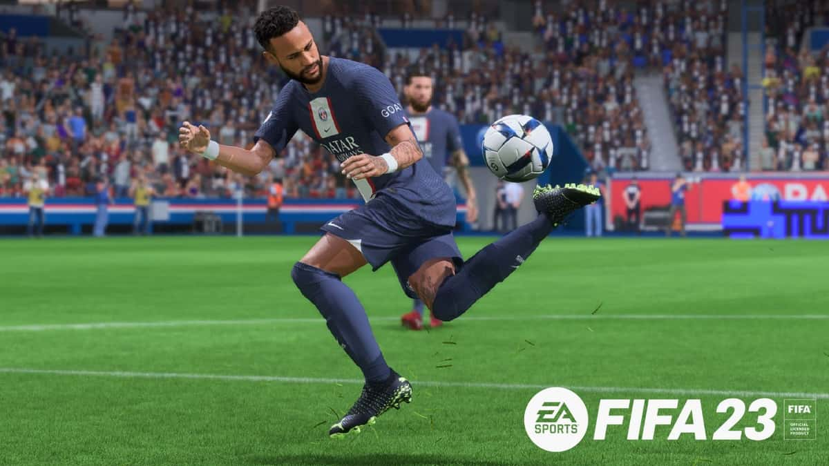 How to juggle the ball in FIFA 23