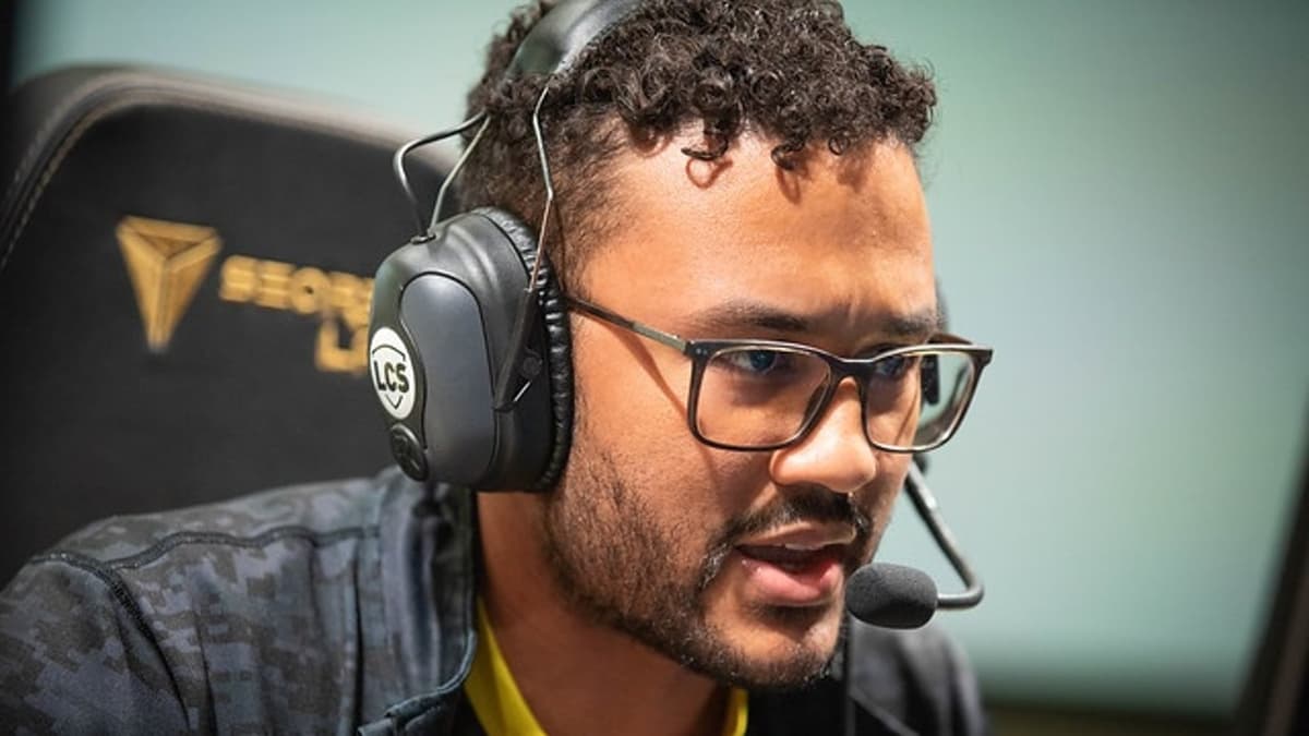 aphromoo playing for Dignitas