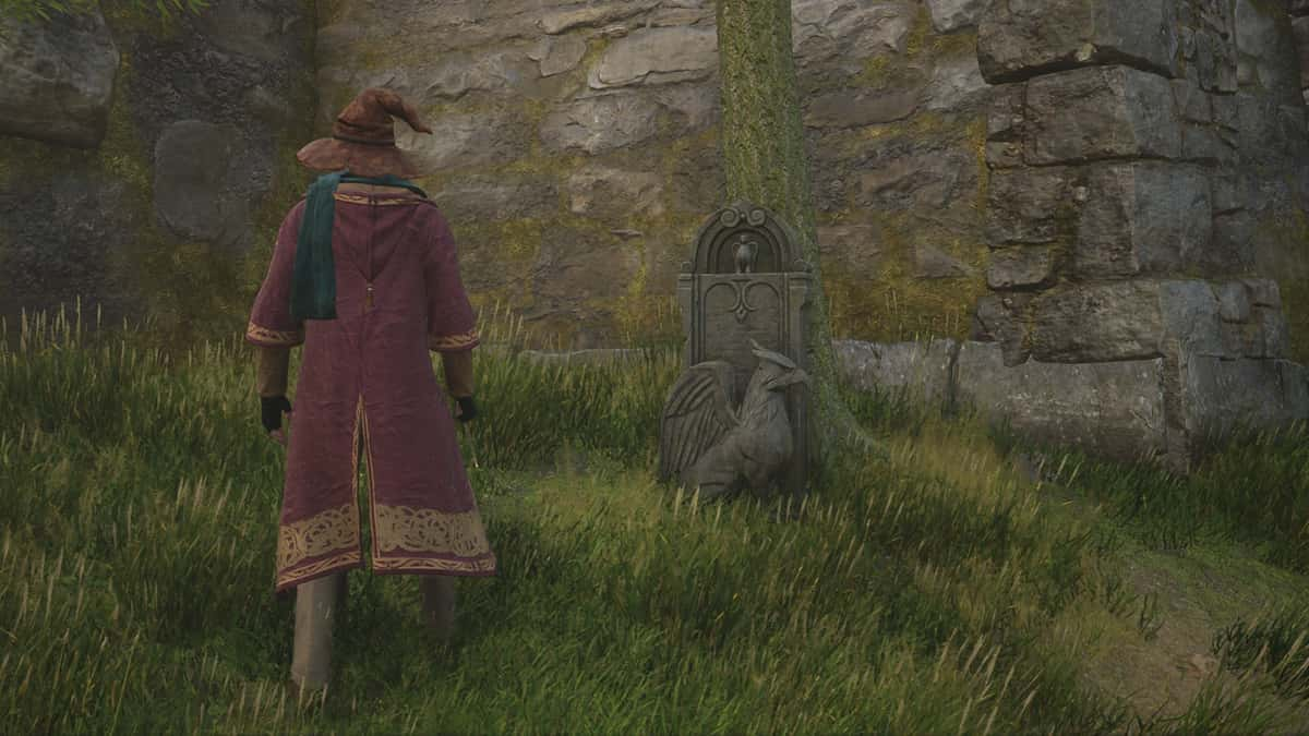 hagrid or robbie coltrane memorial gravestone in Hogwarts Legacy