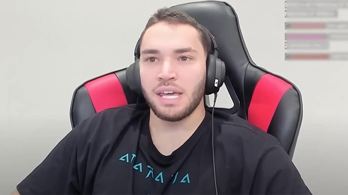 Adin Ross taking boxing match against another streamer