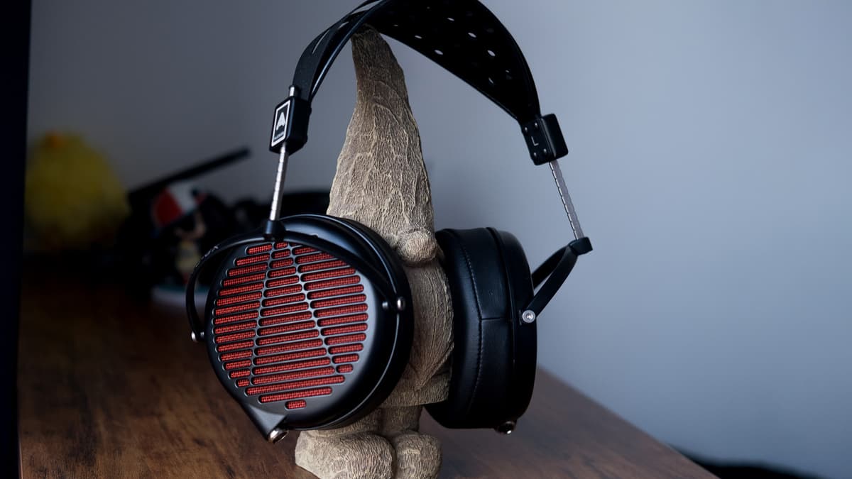 audeze lcd-gx on a gnome