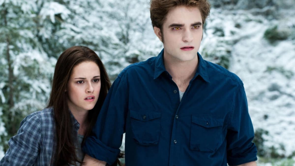 Kristen Stewart and Robert Pattinson in Twilight