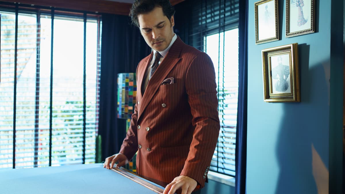 Çağatay Ulusoy as Peyami in The Tailor on Netflix