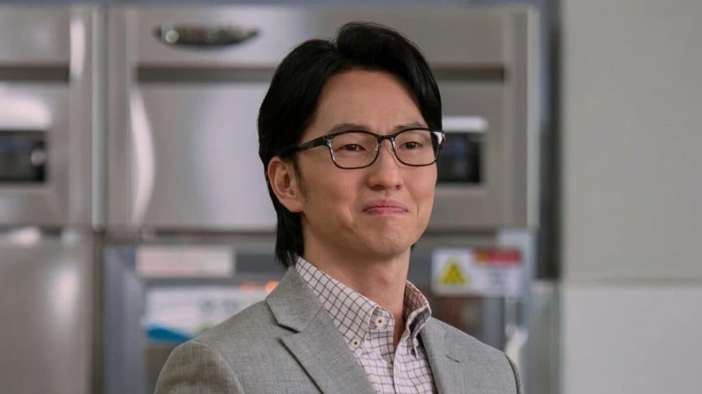 Prof Lee in XO, Kitty