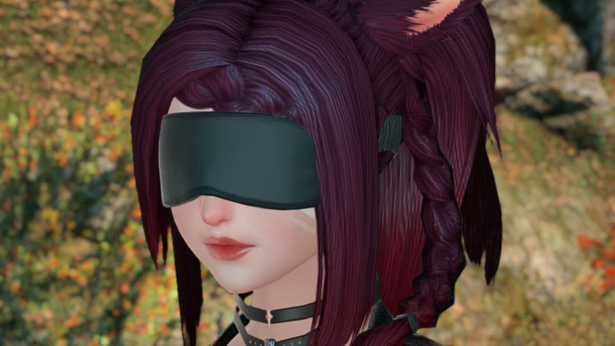 plain pajama face mask on ffxiv character