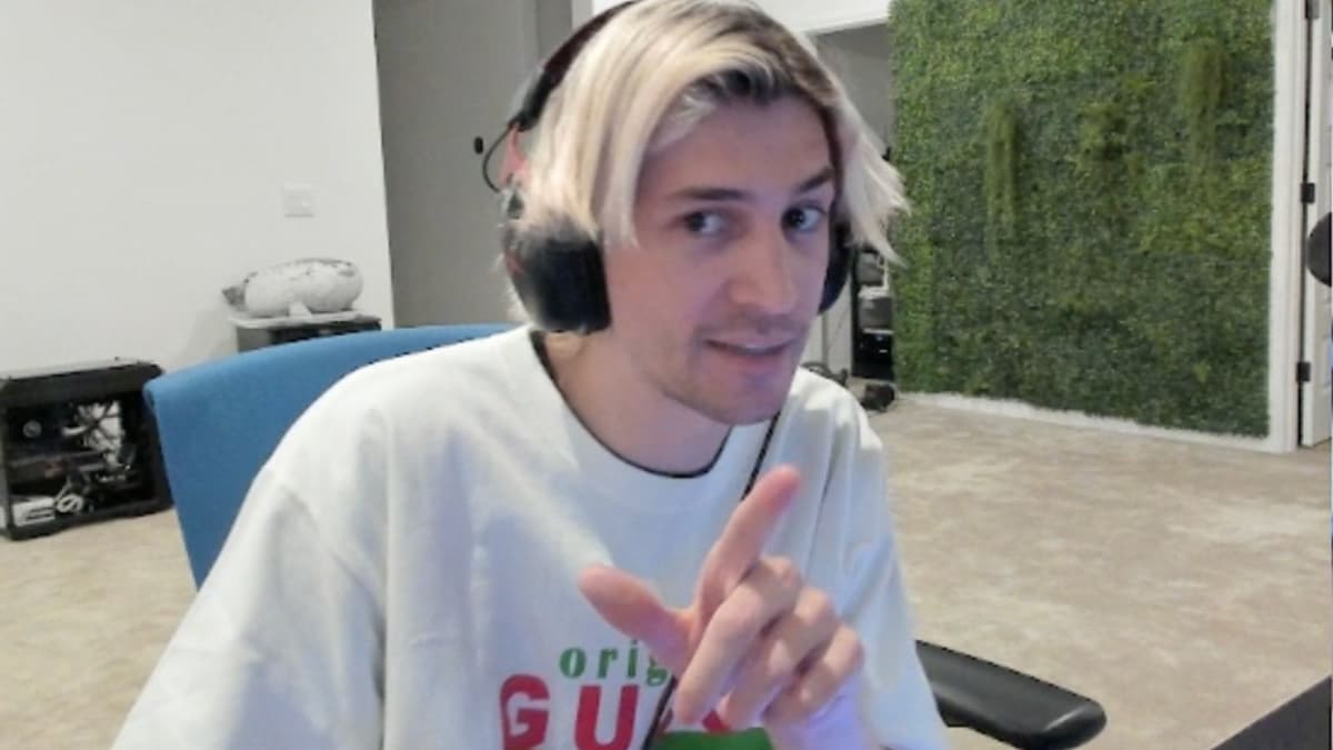 xQc call Australian streamer envious of him