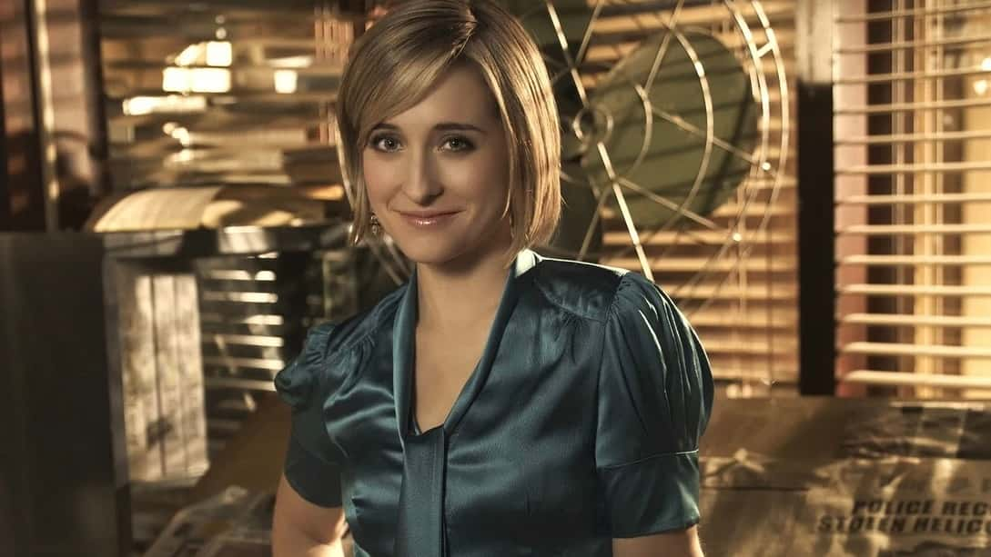 Alison Mack as Chloe Sullivan in Smallville.