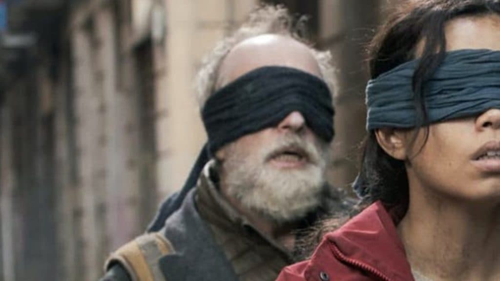 Leonardo Sbaraglia as Padre Estaban in Bird Box Barcelona