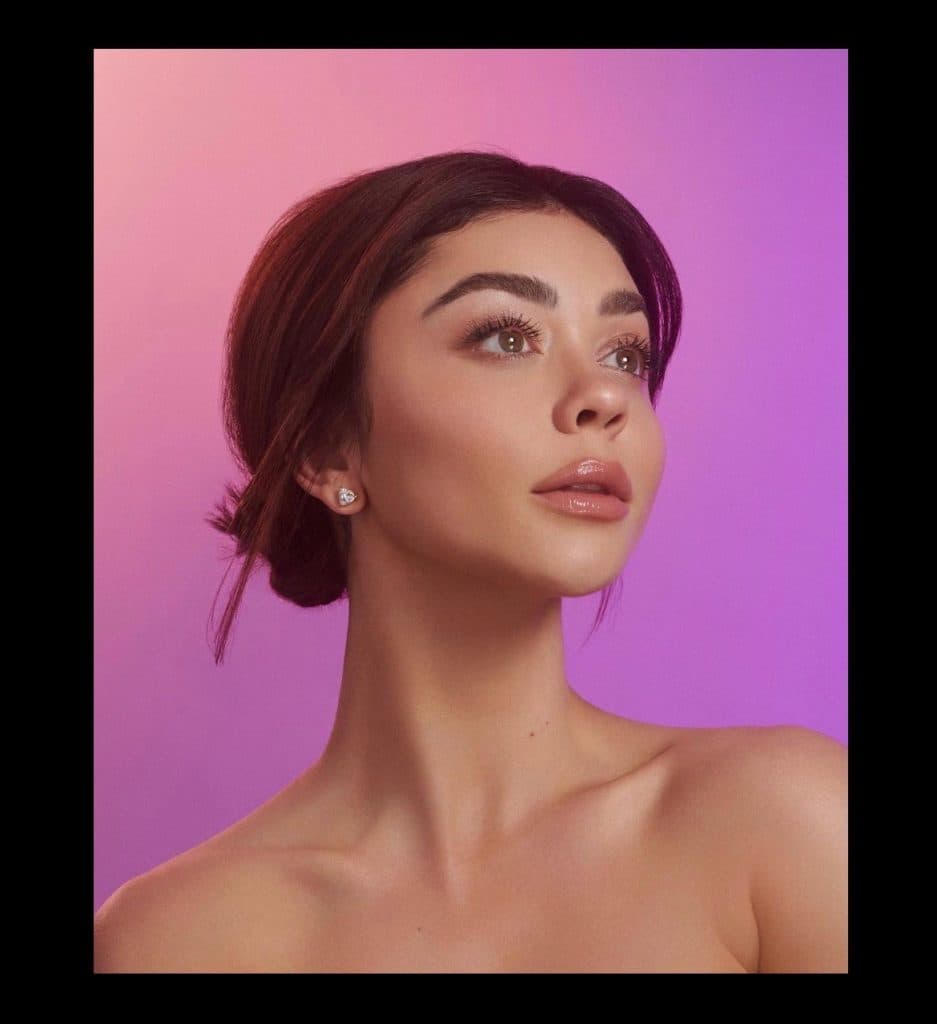 Love Island USA host, Sarah Hyland.