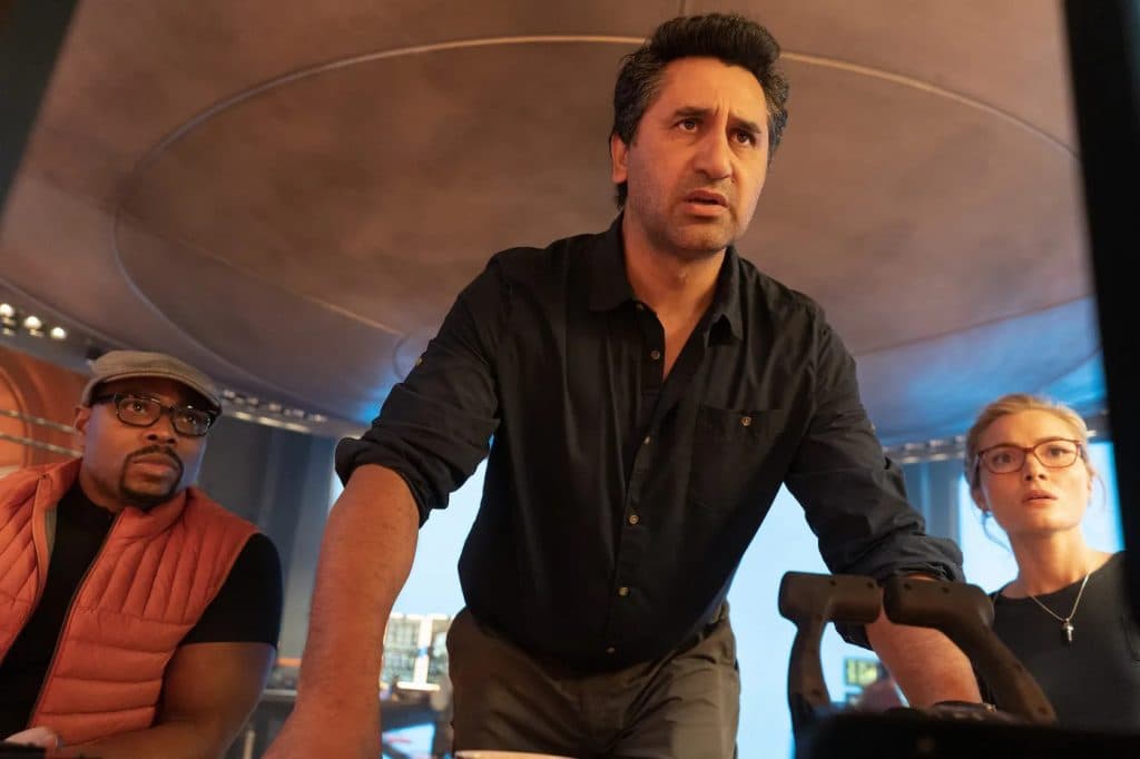 Cliff Curtis as Mac in The Meg 2 cast