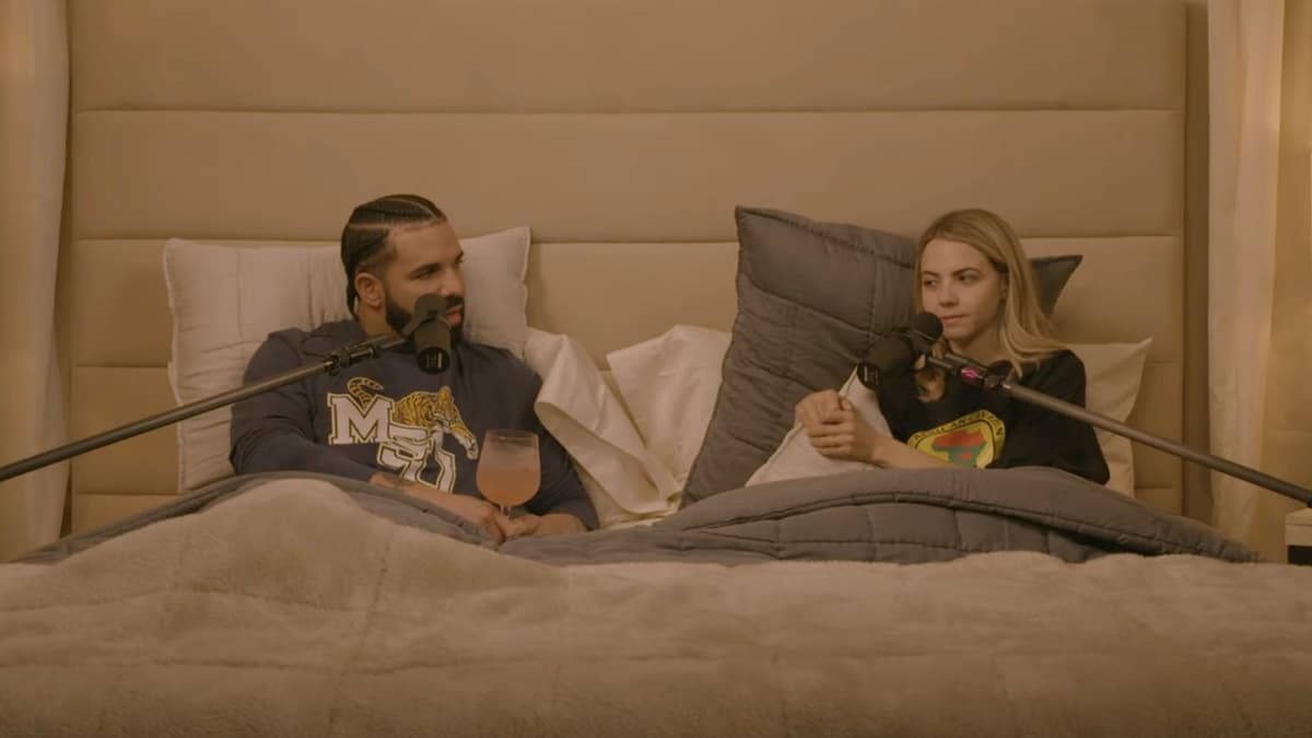 Bobbi Althoff and Drake in Bed