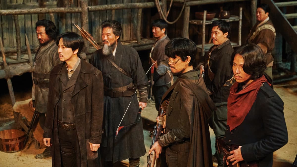 The main cast of Song of Bandits