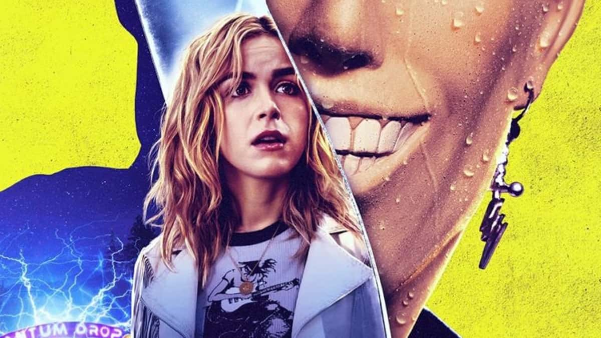 Kiernan Shipka looking scared on the Totally Killer poster.