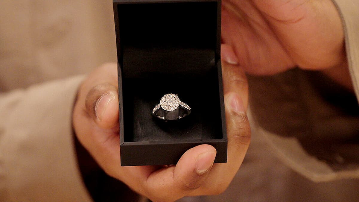 The engagement ring from Love is Blind