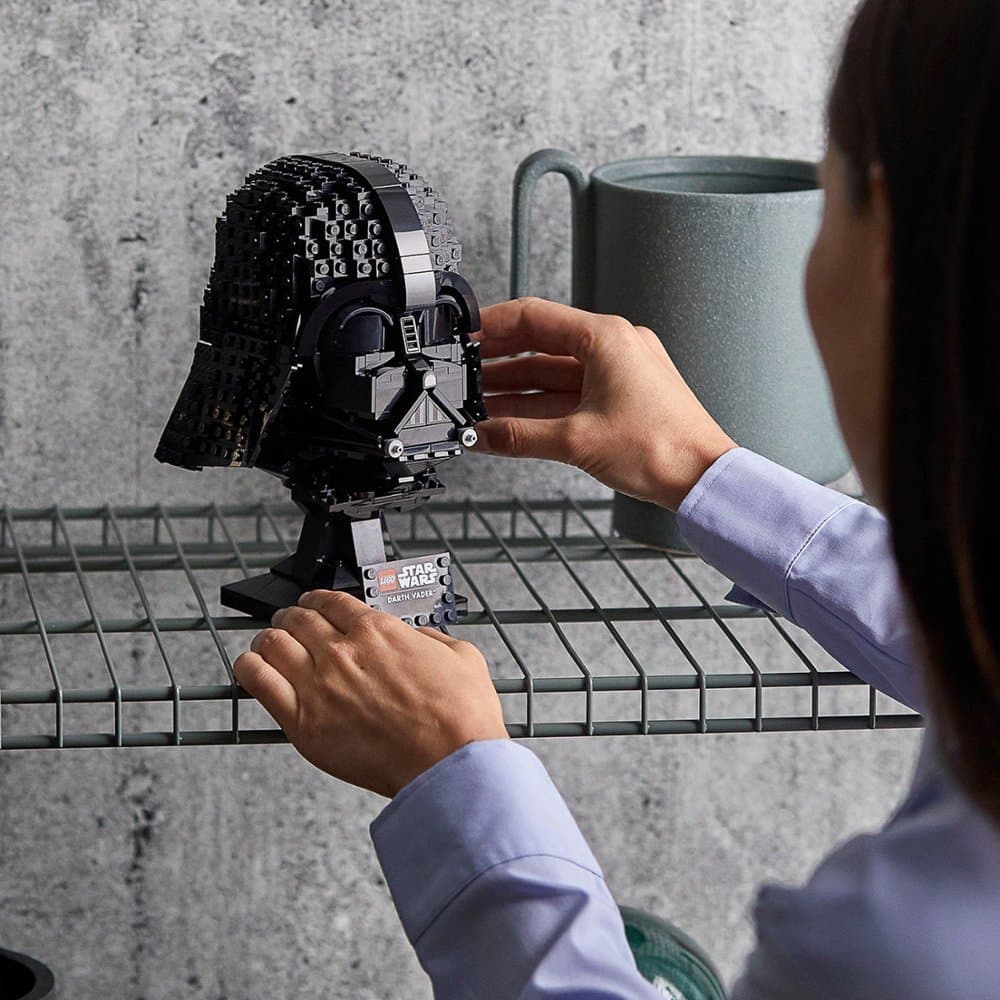 LEGO Star Wars Darth Vader Helmet