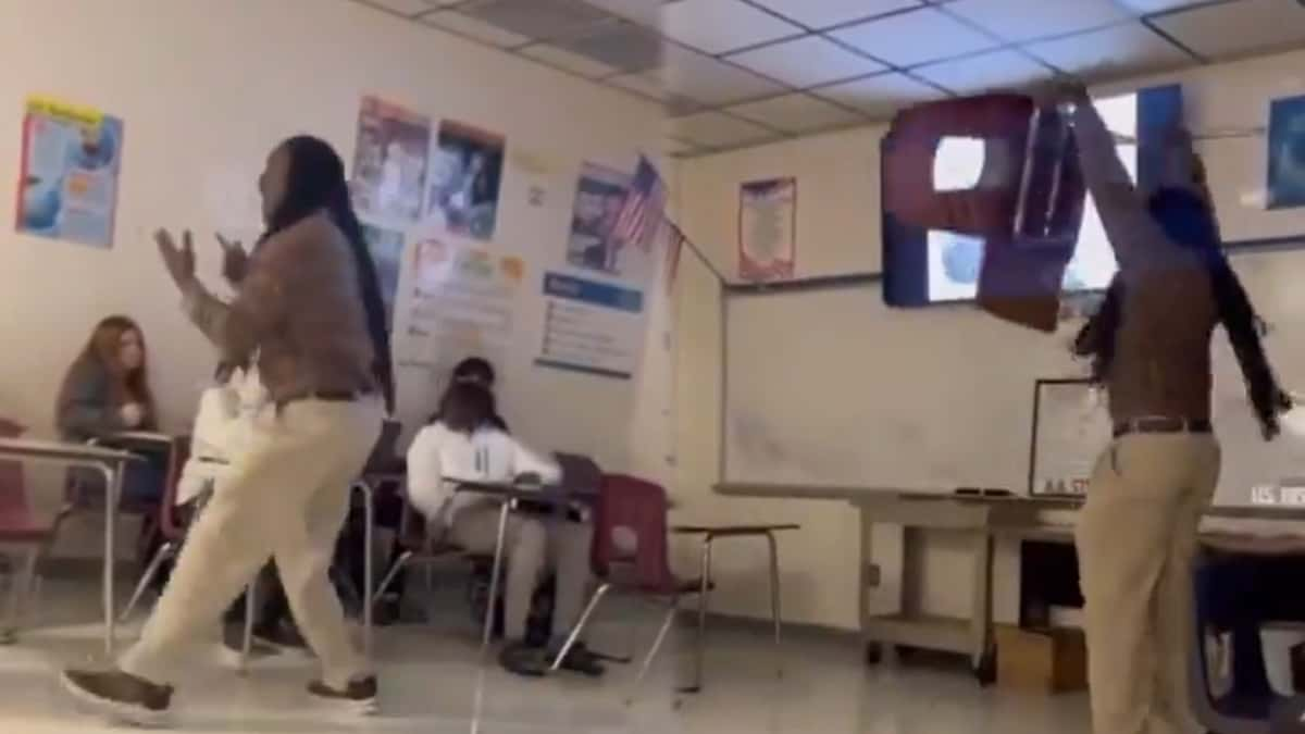 Texas teacher throws desk after being disrespected by students