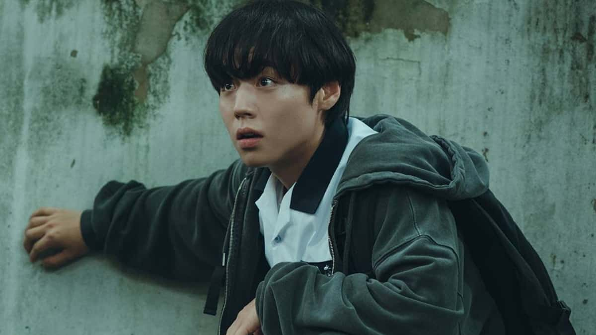 Park Ji-hoon in Weak Hero: Class 1 as Yeon Si-eun