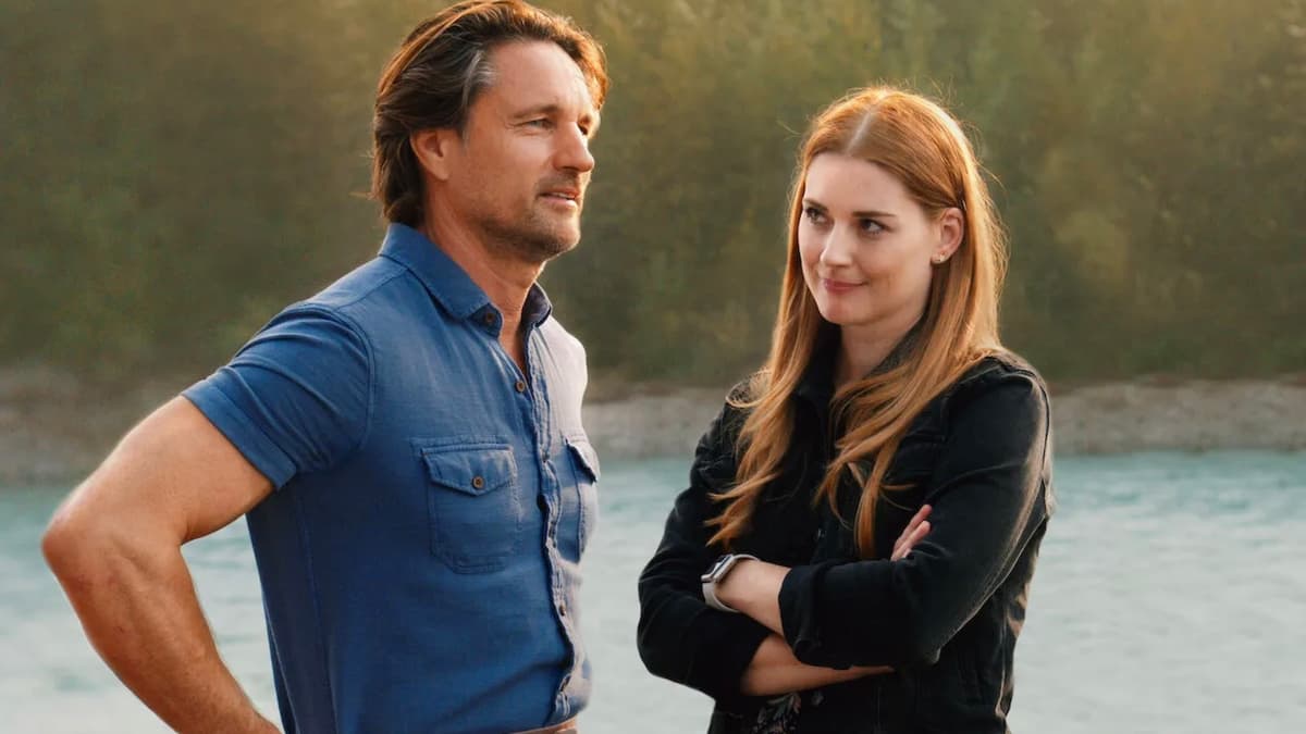 Martin Henderson as Jack Sheridan and Alexandra Breckenridge as Mel Monroe in Virgin River