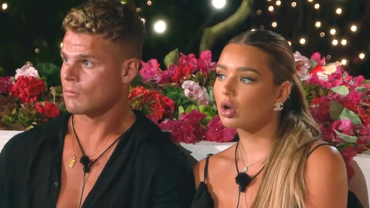 Lucinda and Zac from Love Island Australia