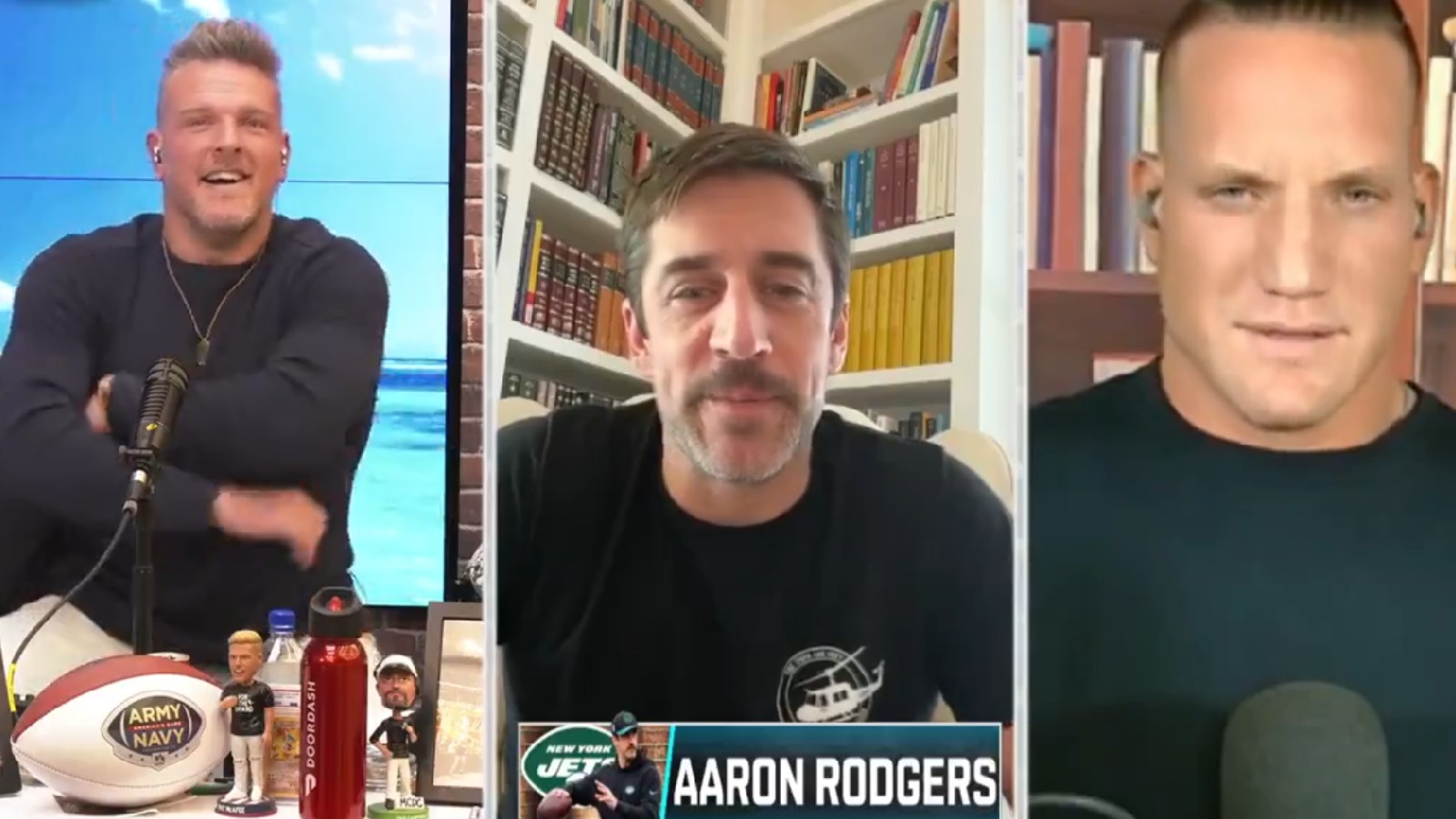 Aaron Rodgers returns to Pat McAfee Show one day after being benched