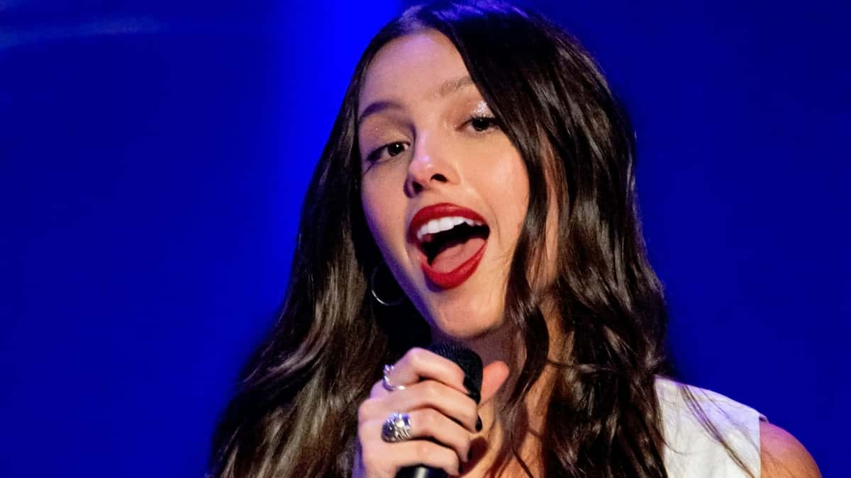 Olivia Rodrigo performing in concert